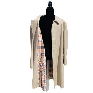 Vintage Four Climes Barracuda Burberry Style Over Coat size 42 Regular